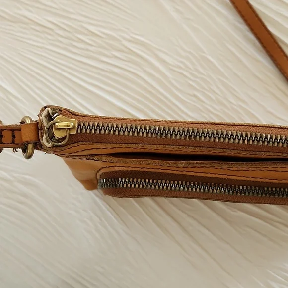 Margot Tan Leather Crossbody Bag - Picture 13 of 14